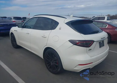 2019 Maserati Levante S из США, поврежденный, VIN ZN661YUA4KX335943